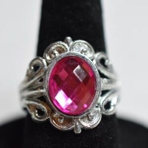 Glam Dark Pink Oval Cut Glass Stone Silver Tone Unique Band Size 7 1/2 Ring